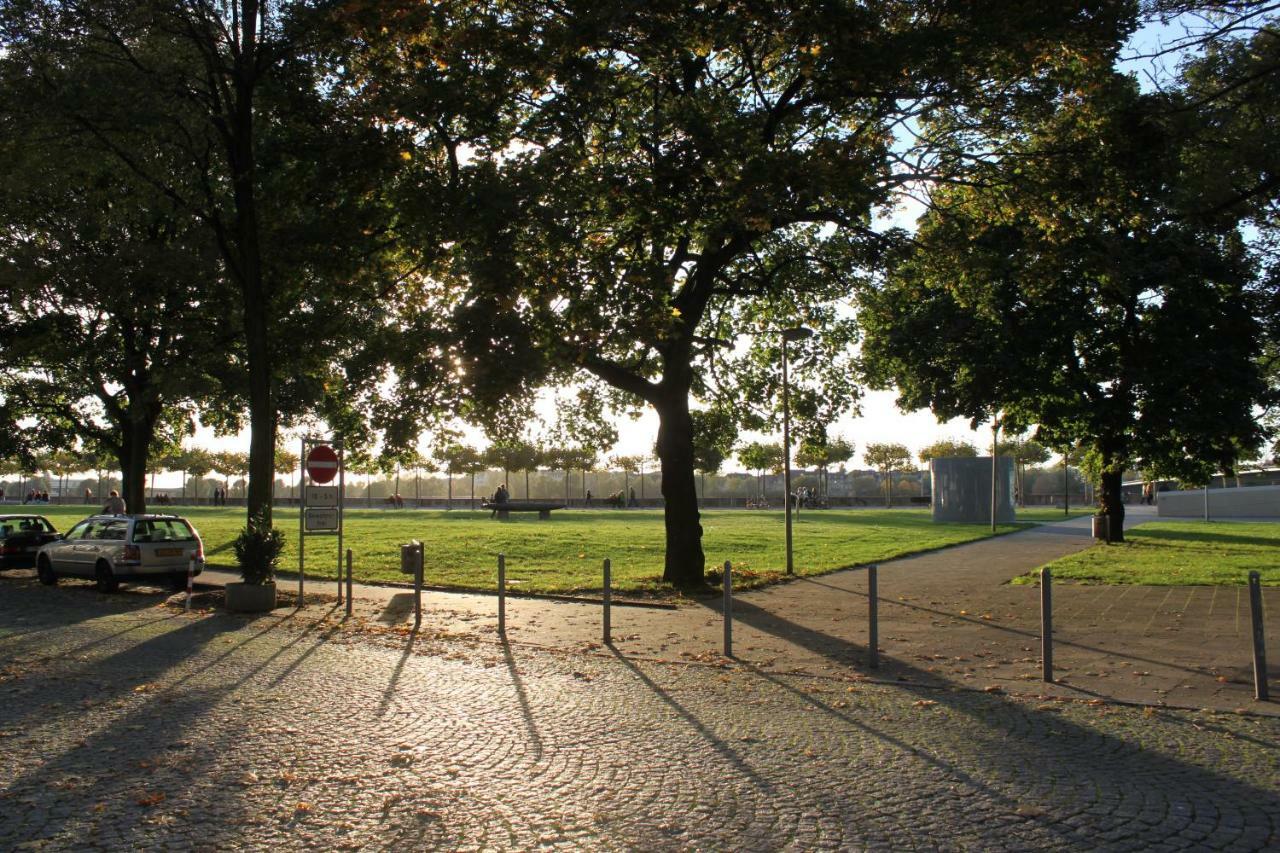 Epic Location Lejlighed Düsseldorf Eksteriør billede
